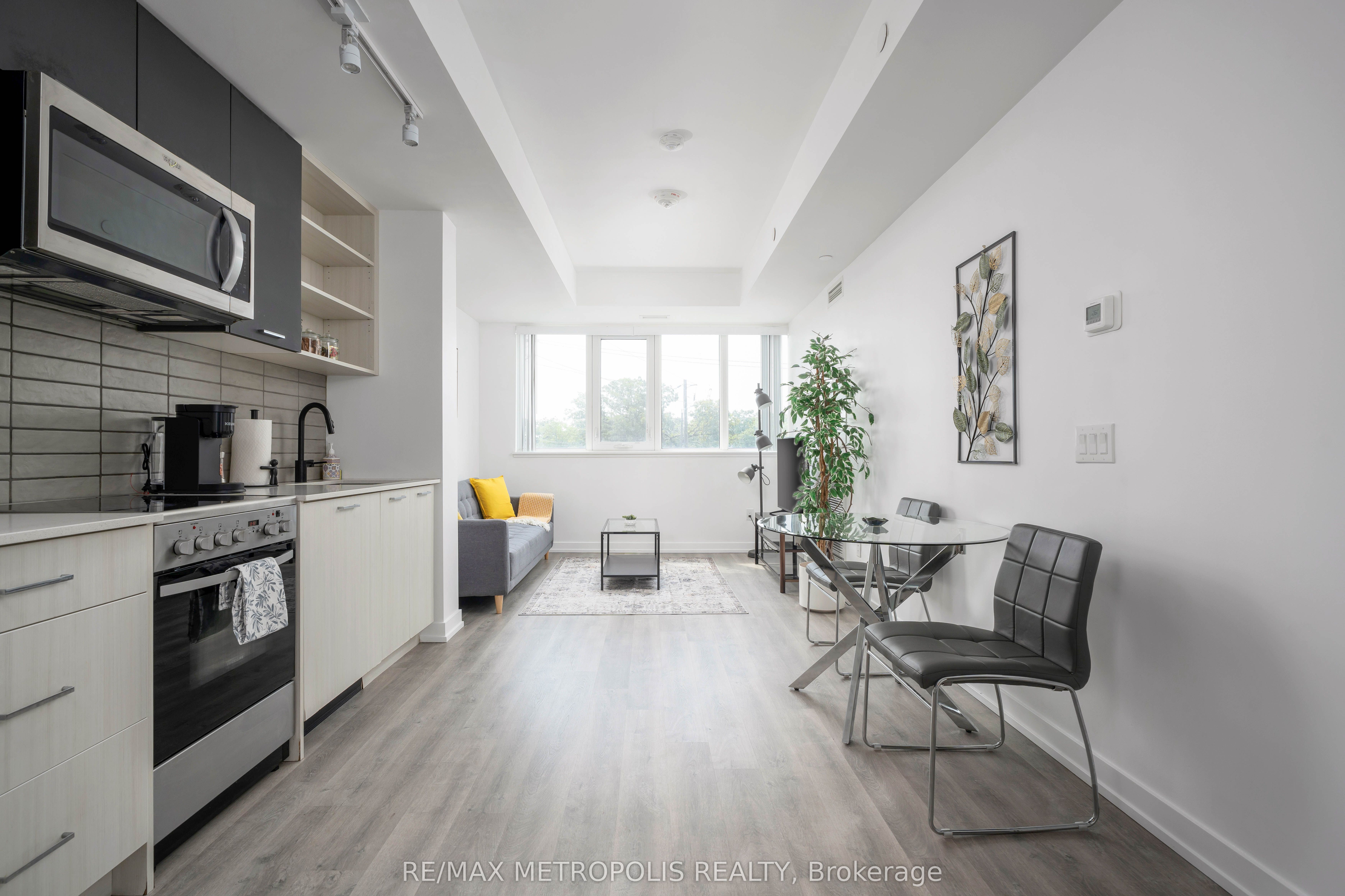 2300 St Clair Avenue W 307