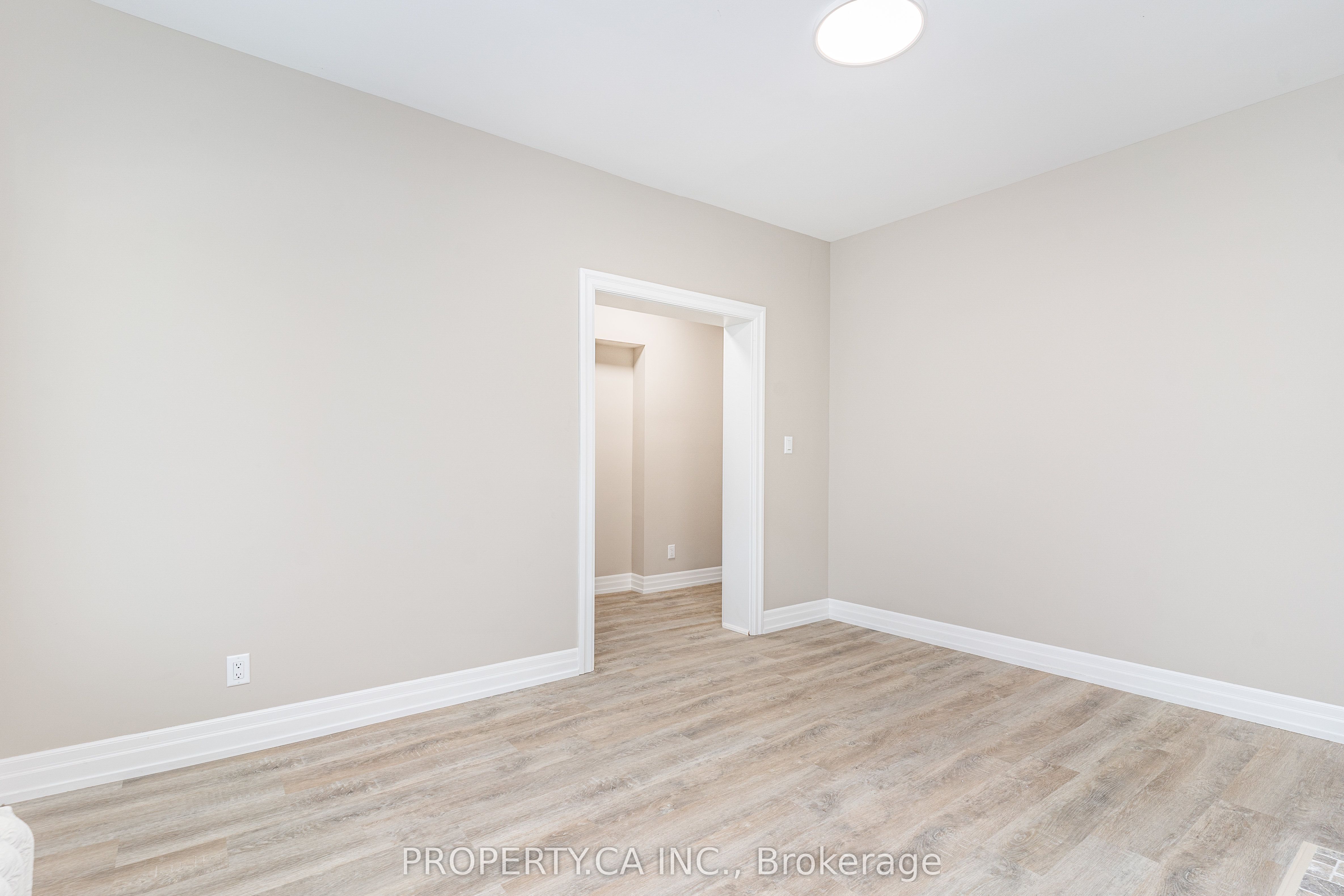 463 St Clarens Avenue