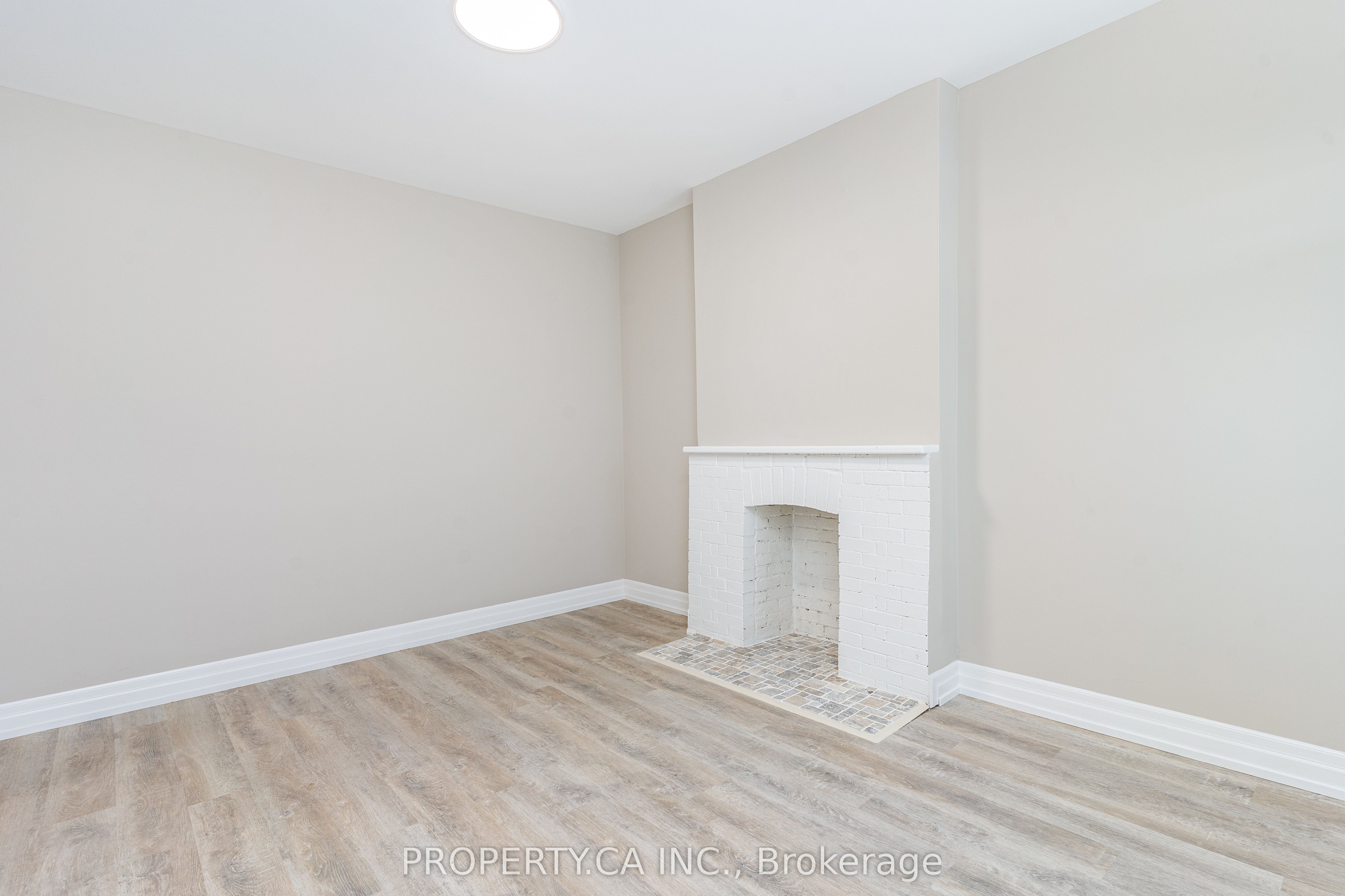 463 St Clarens Avenue