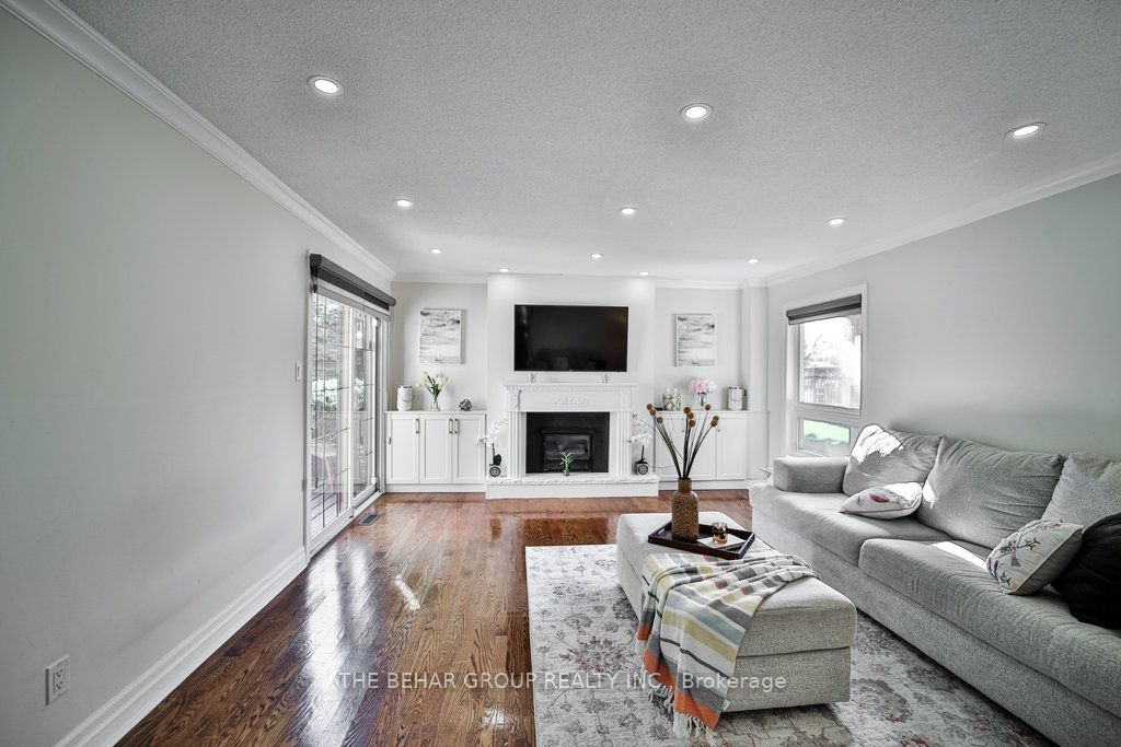 28 Ridelle Court