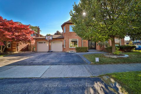 28 Ridelle Court Brampton ON L6Z 4M2