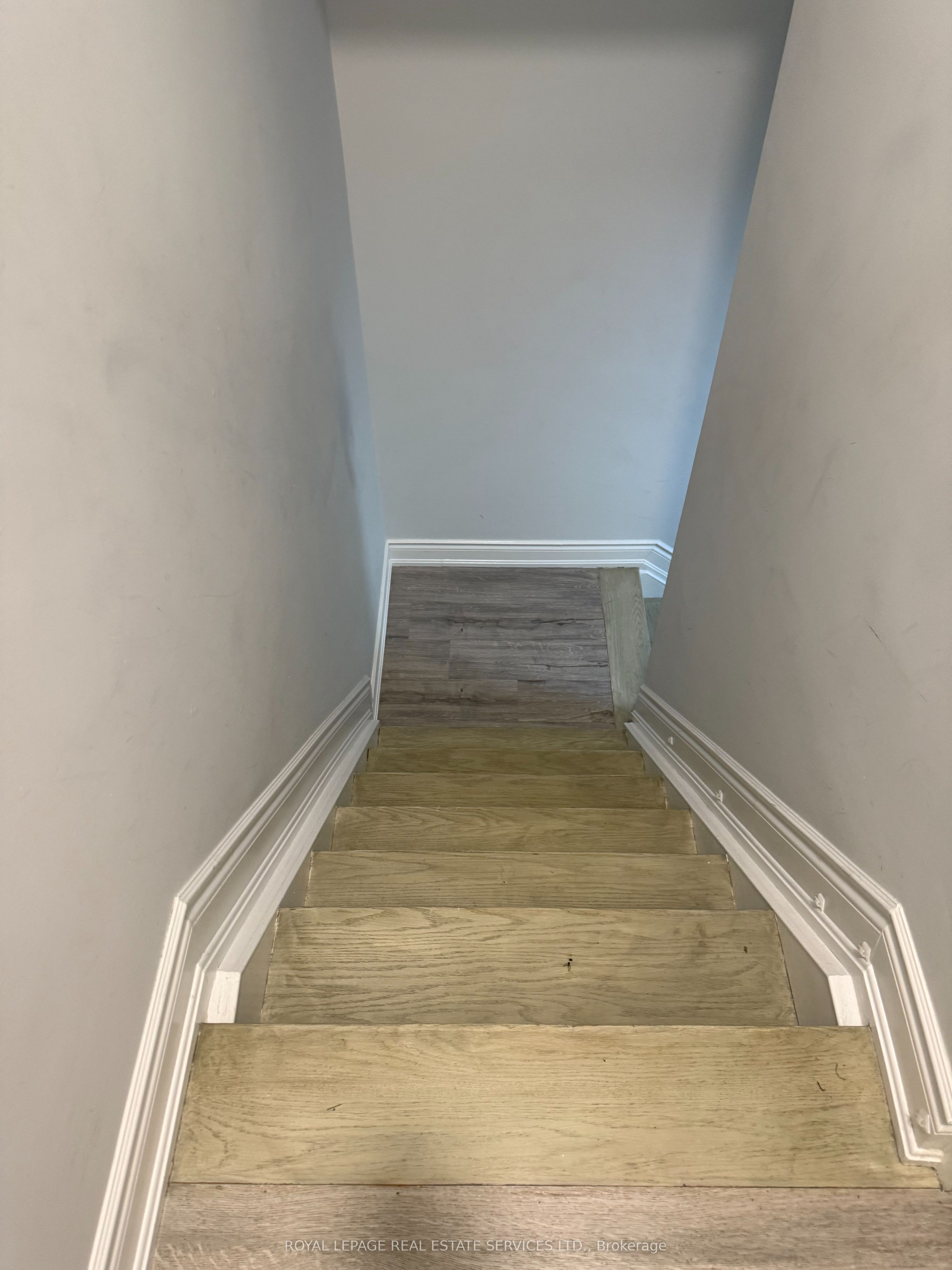 858 Khan Crescent Bsmt