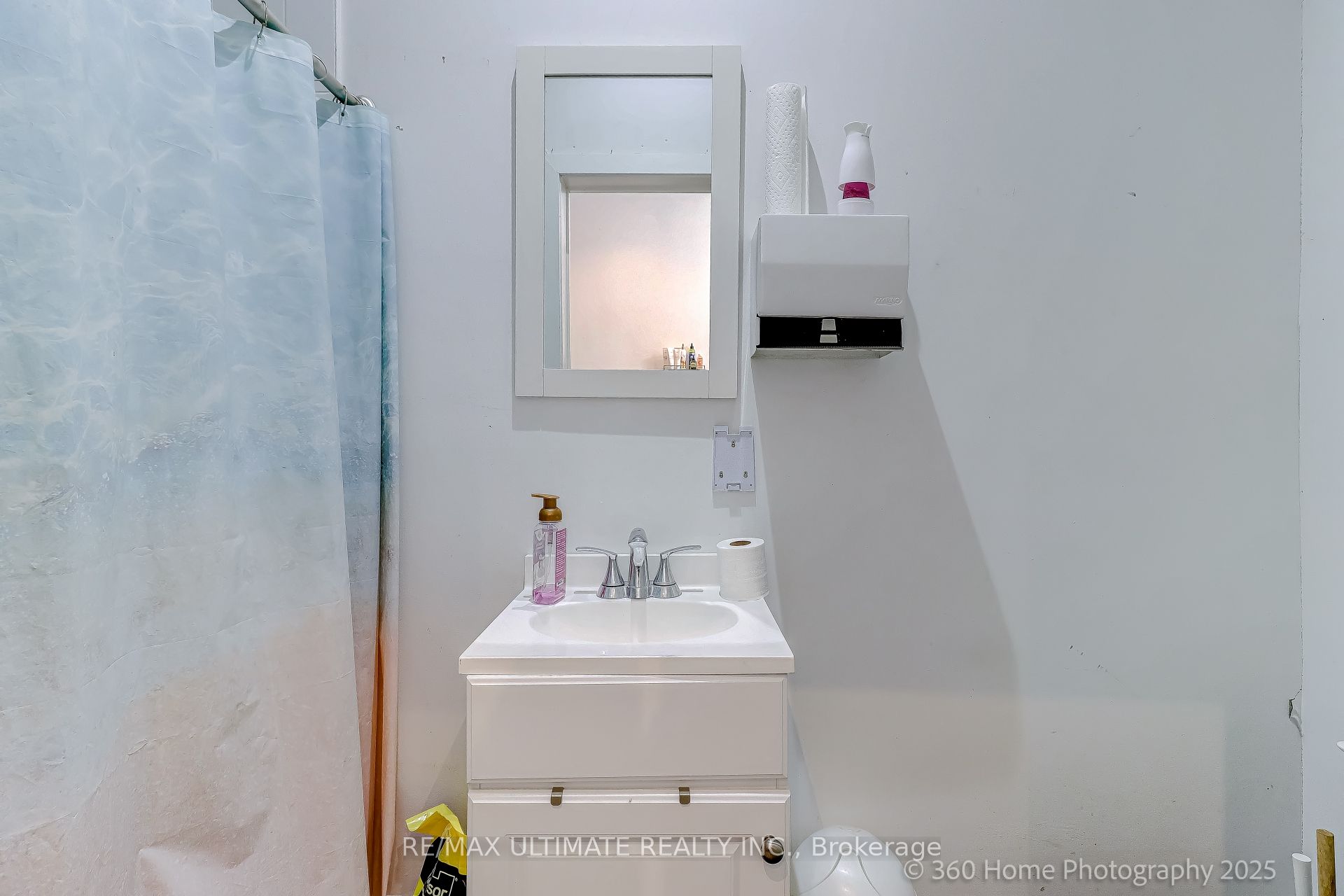 864 Broadview Avenue