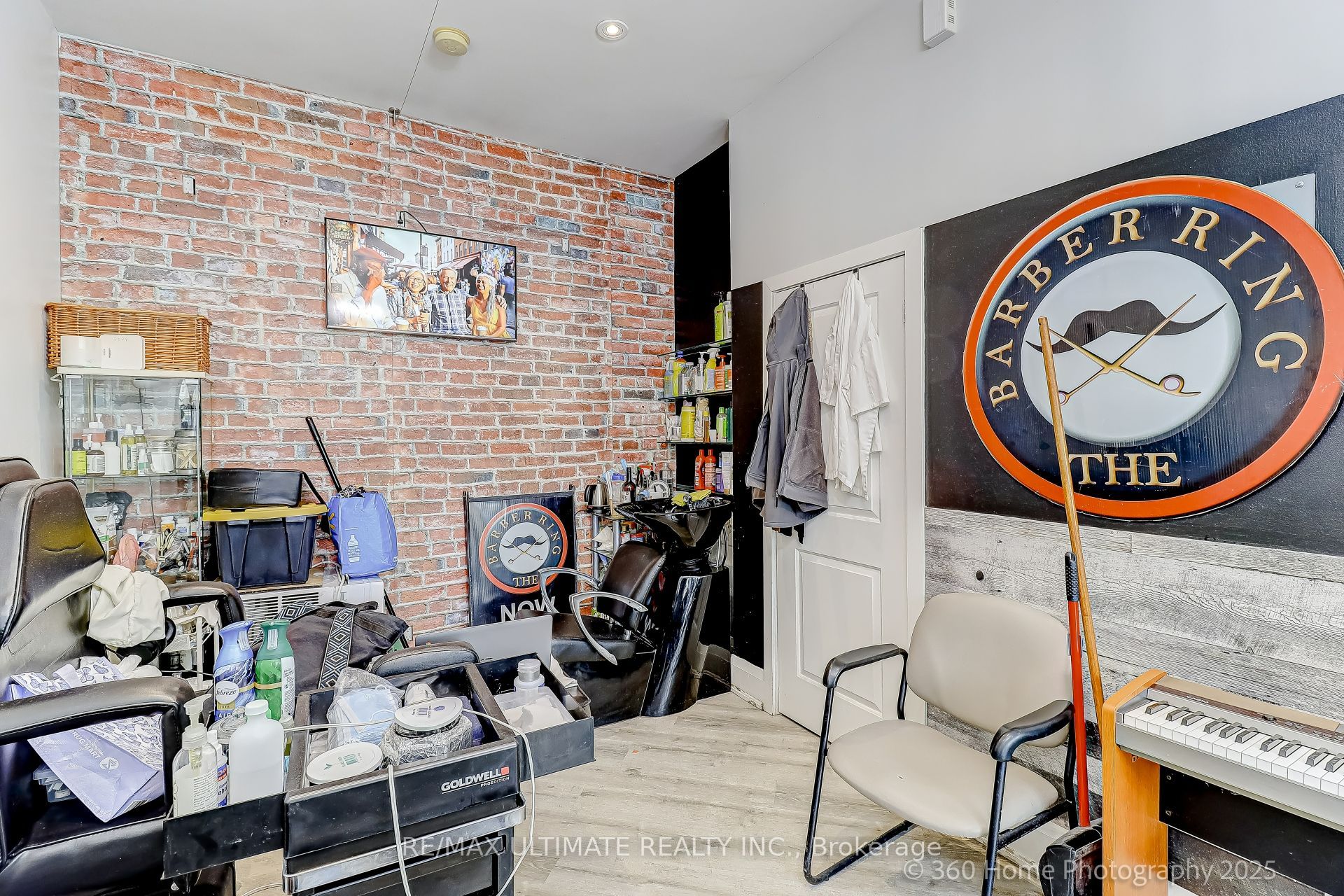 864 Broadview Avenue