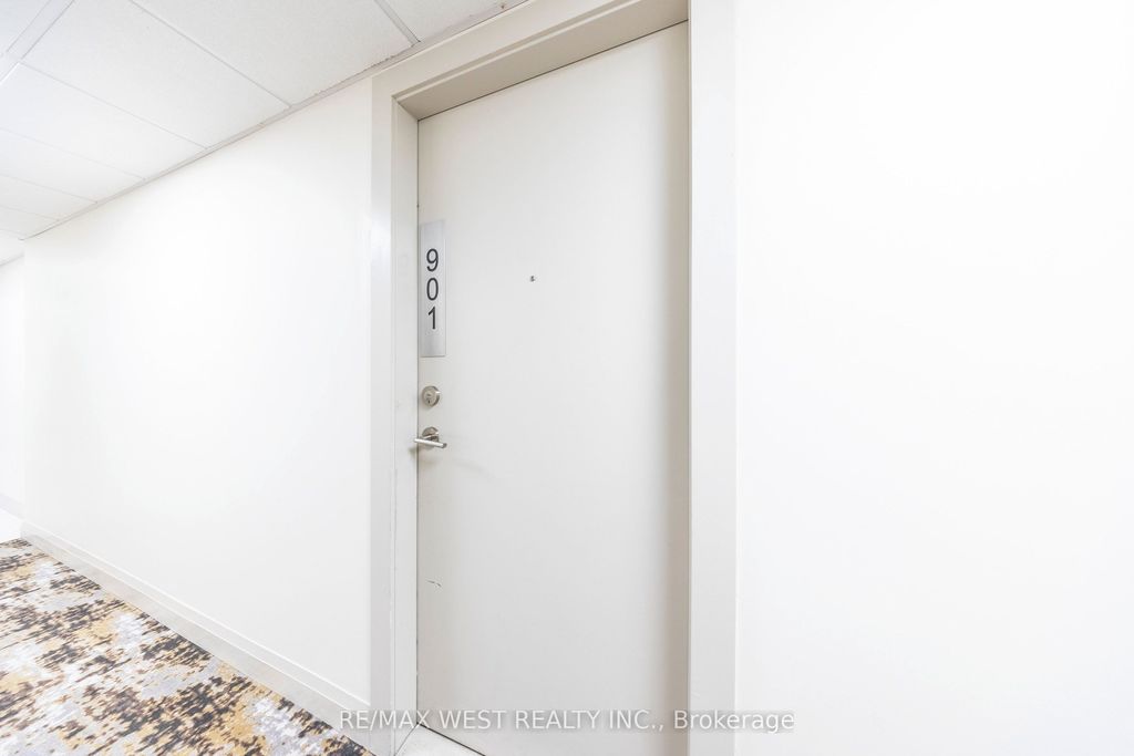 Photo of 3655 Kingston Road #901, Toronto, ON L6B 0X6 (MLS # E12703612)