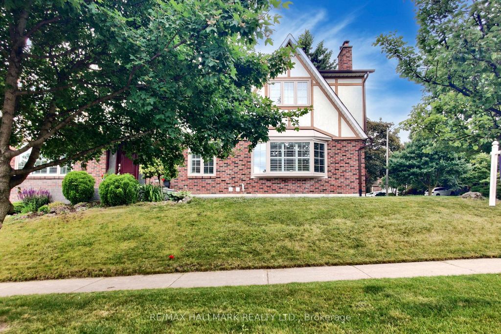 Photo of 2 Butterfield Drive, Toronto, ON M3A 2L8 (MLS # C12396452)