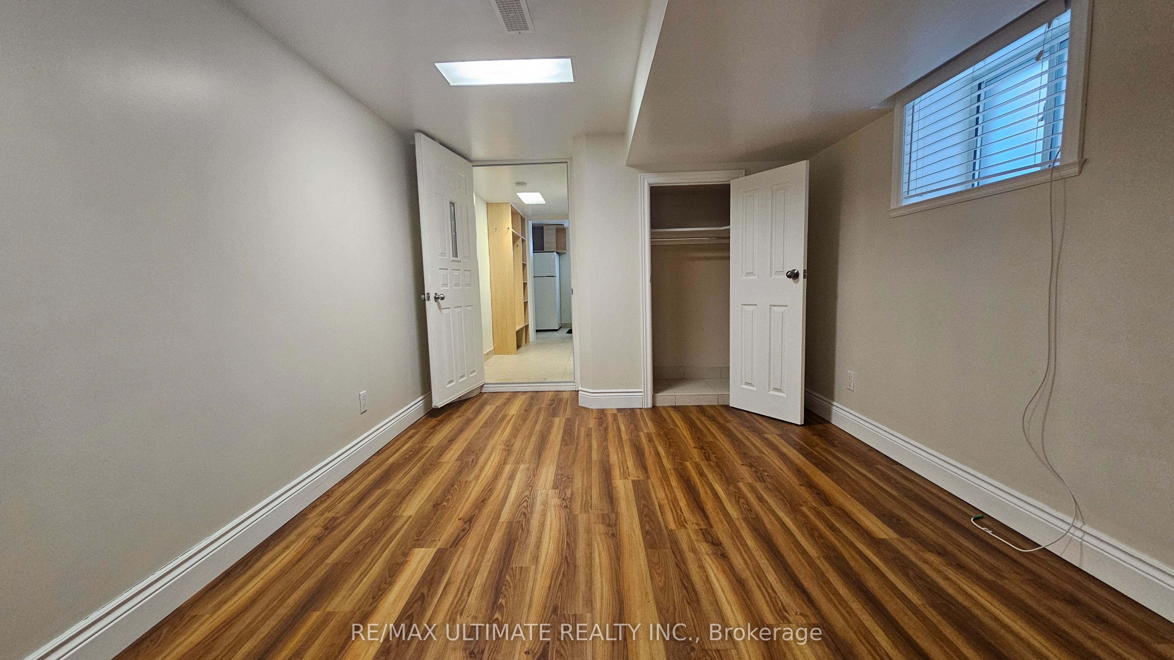 905 Lansdowne Avenue Lower