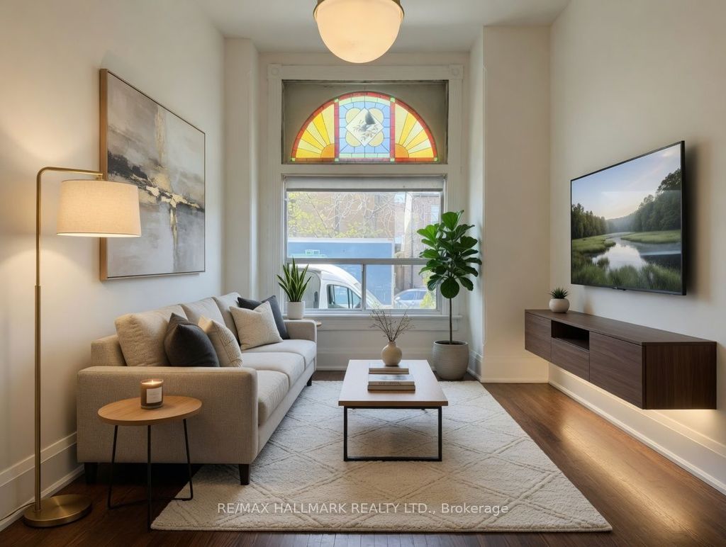 Photo of 261 Ossington Avenue, Toronto, ON M6J 3A1 (MLS # C13121526)