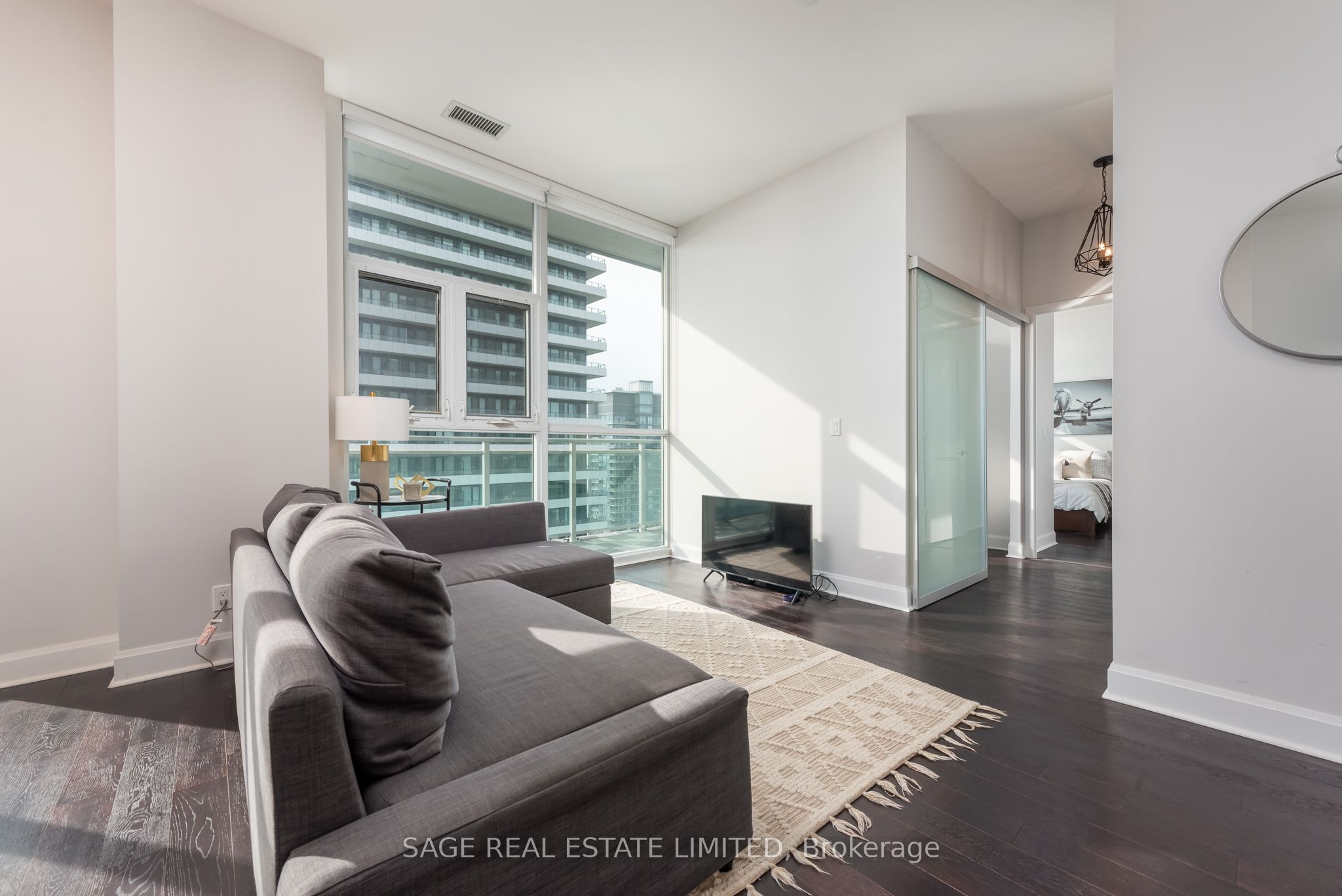 33 Shore Breeze Drive 3801