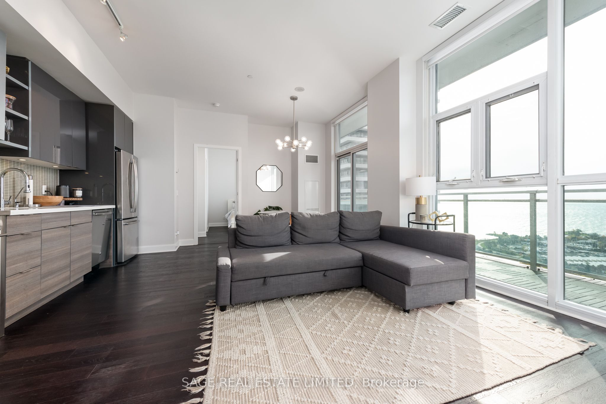 33 Shore Breeze Drive 3801