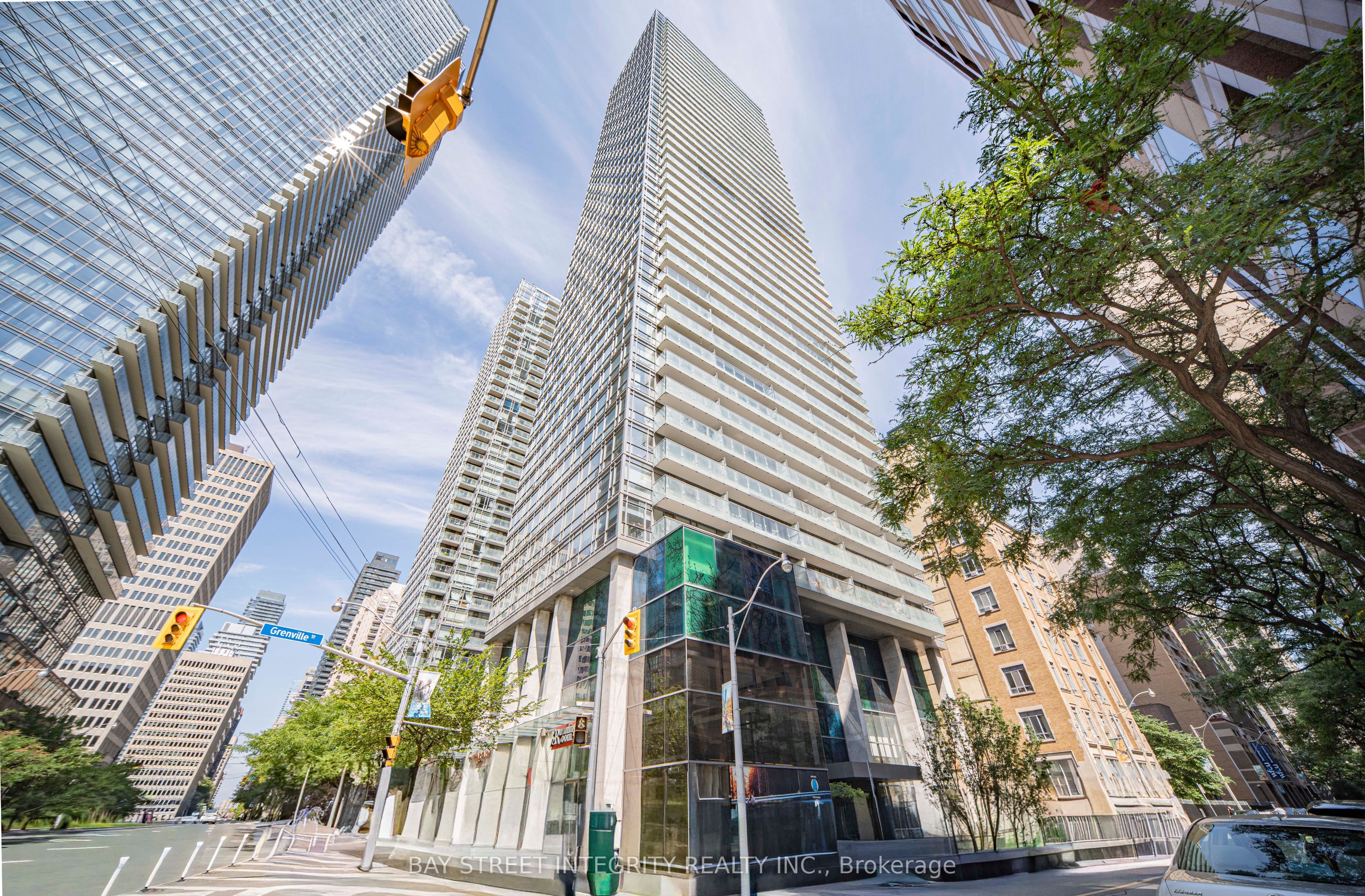 38 Grenville Street 1406