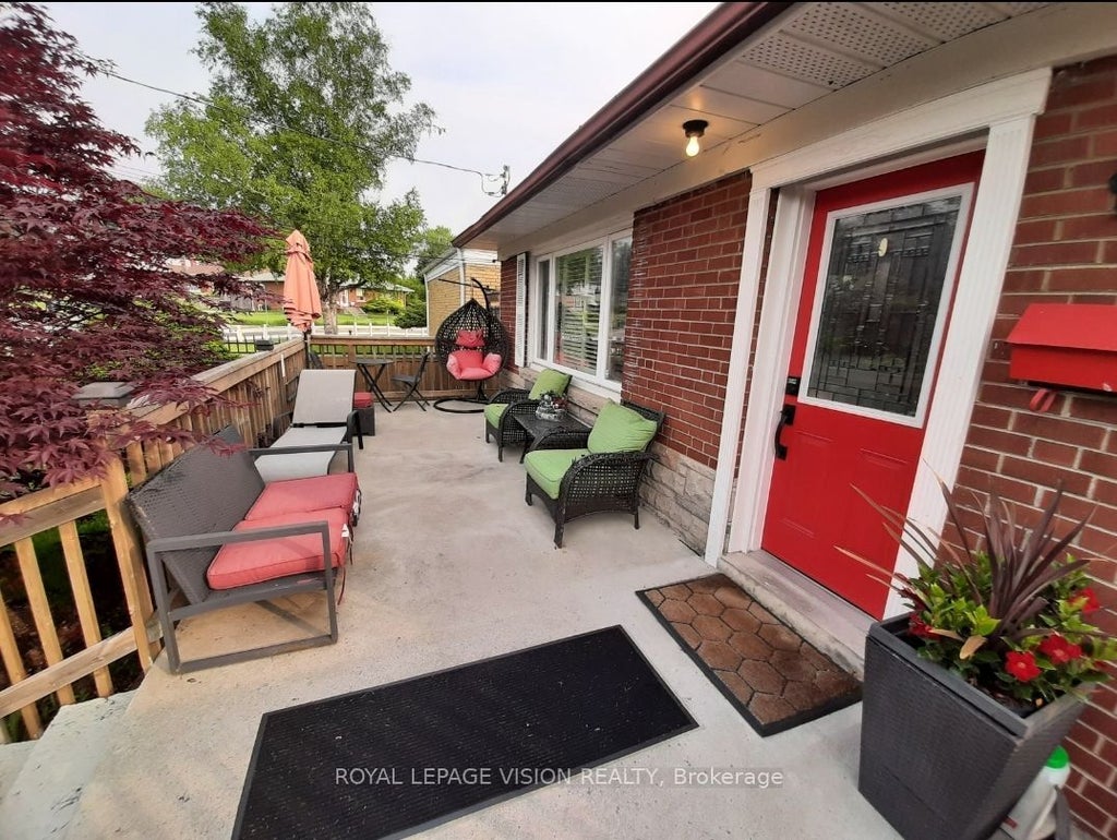 Photo of 52 Ellendale Drive, Toronto, ON M1P 1N5 (MLS # E13539226)