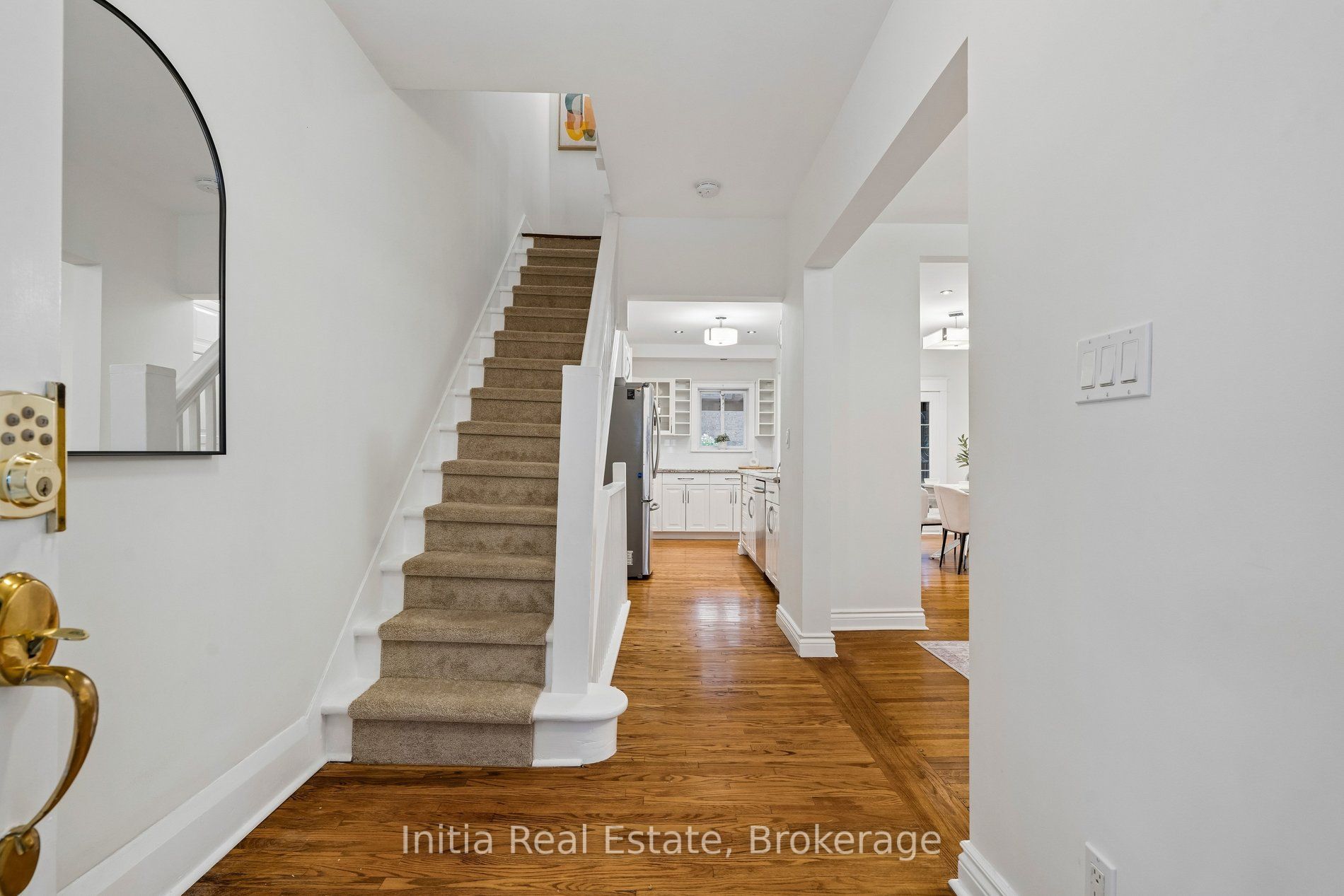 16 Glebemount Avenue