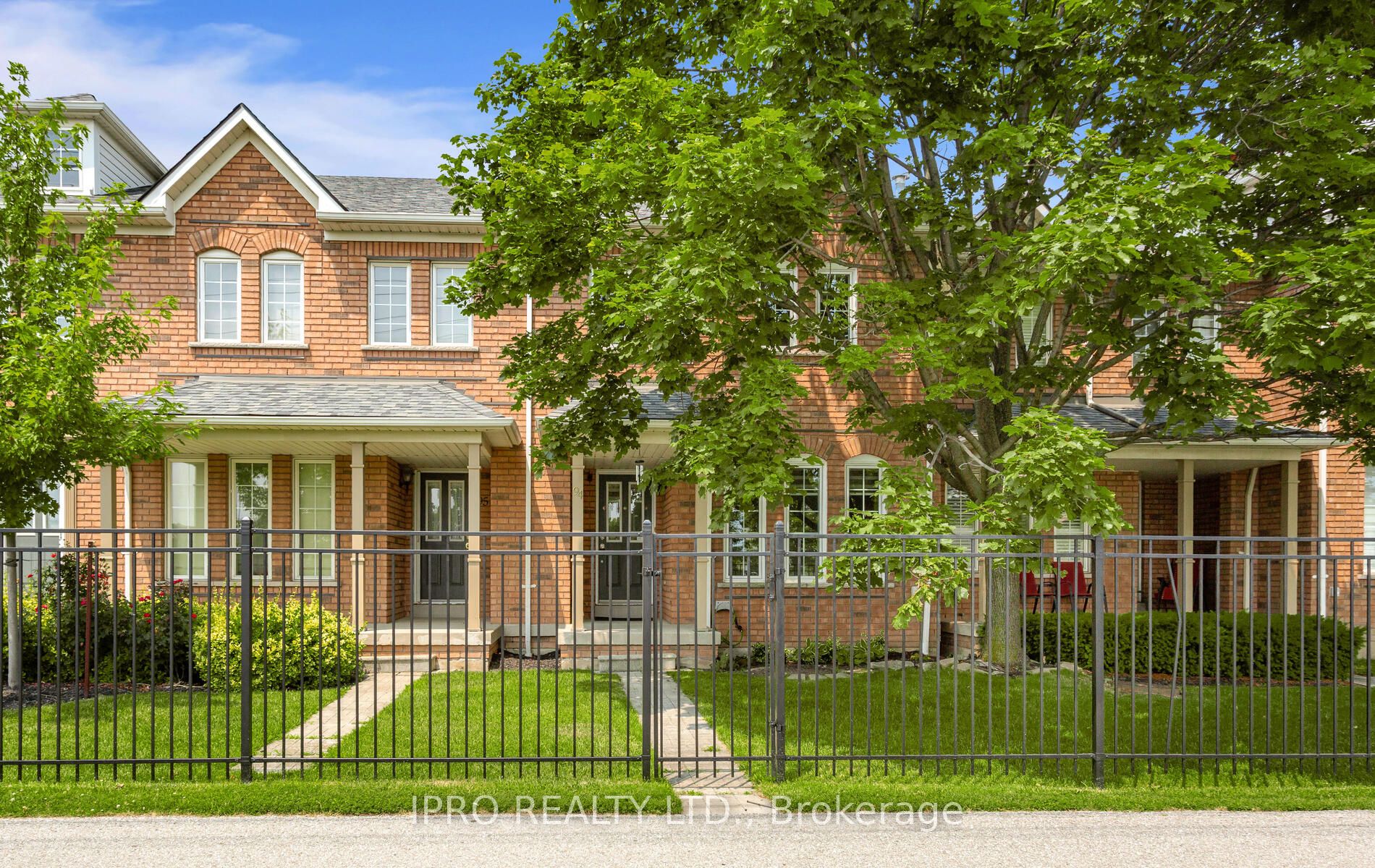 2665 Thomas Street 94
