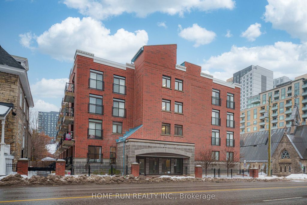 Photo of 458A KING EDWARD Avenue, Lower Town - Sandy Hill, ON K1N 0B3 (MLS # X12689904)