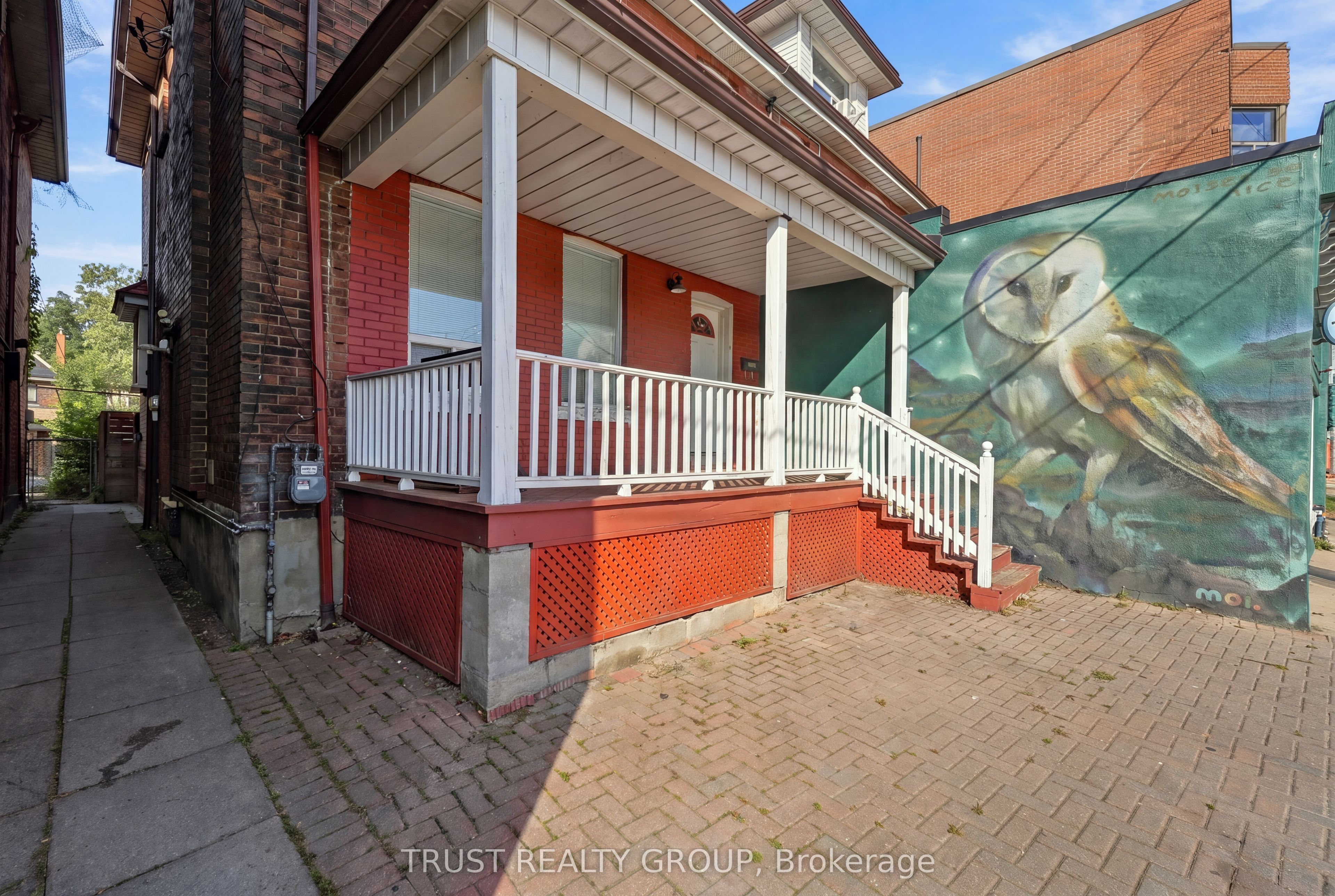 2279 Dundas Street W Main & Basement