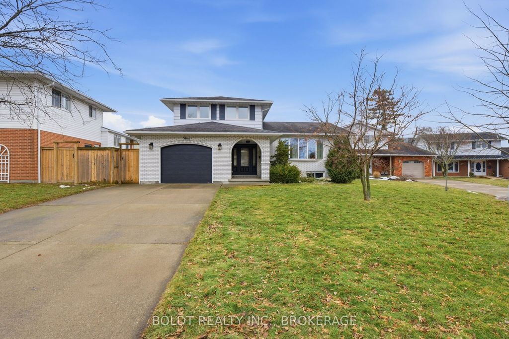 Photo of 3 Wendover Place, St. Catharines, ON L2N 6T9 (MLS # X12864460)