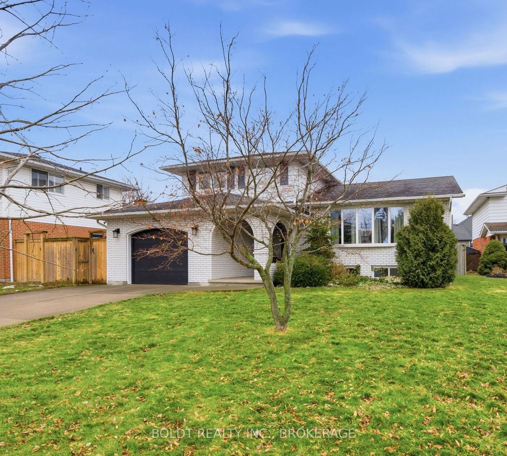 Photo of 3 Wendover Place, St. Catharines, ON L2N 6T9 (MLS # X12864460)