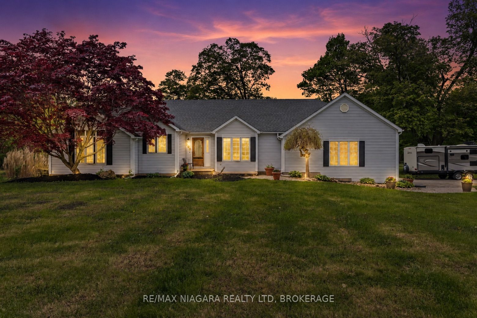 586 Empire Road