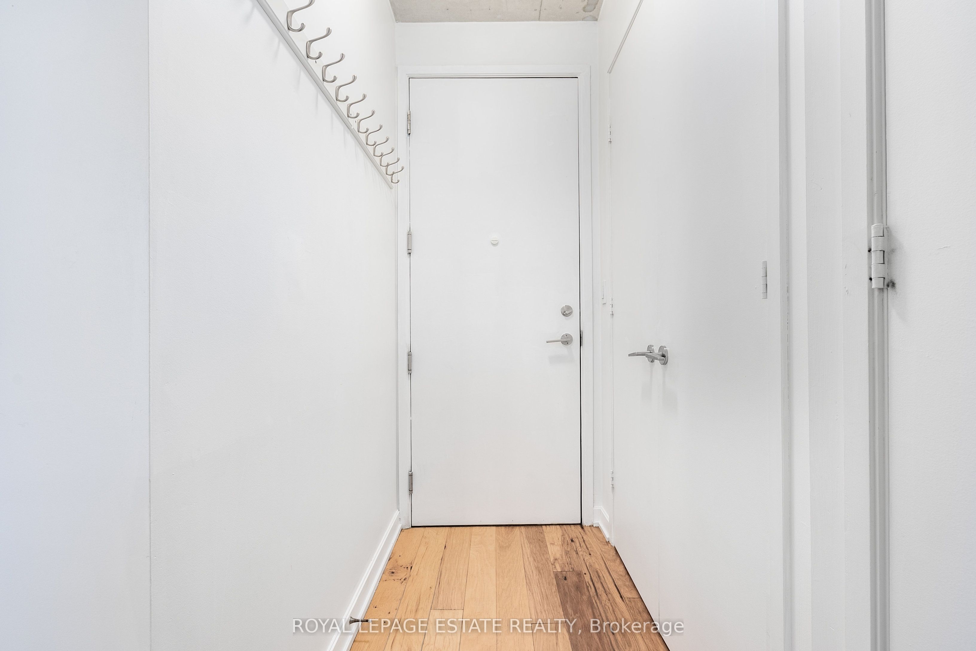 533 Richmond Street W 304