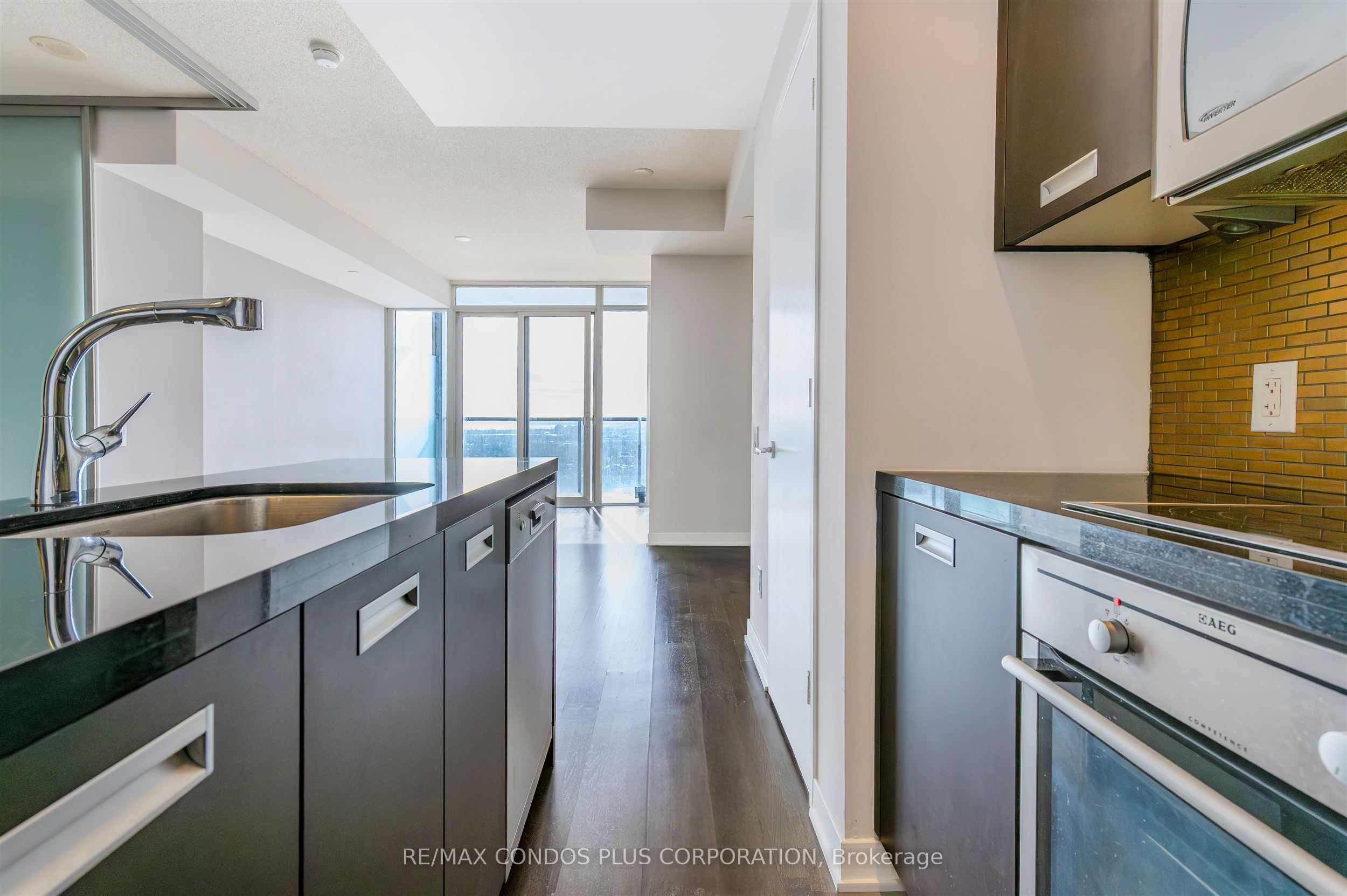 88 Park Lawn Road 2502