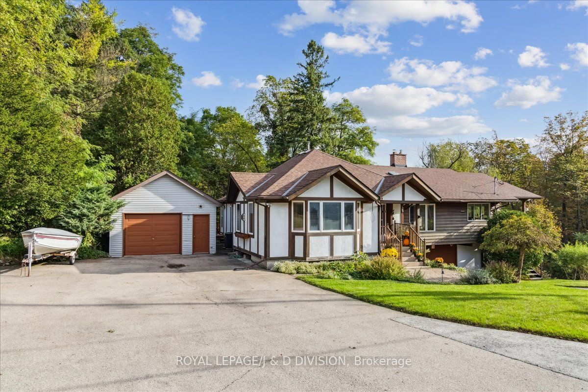 7095 Guelph Line