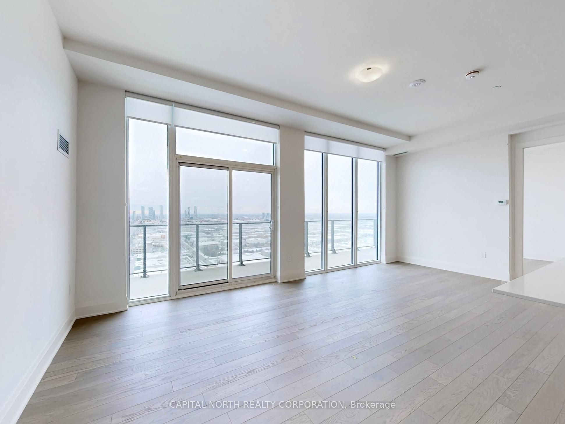 8960 Jane Street Ph112