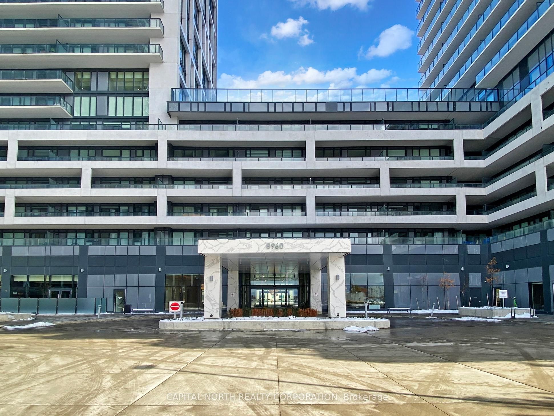 8960 Jane Street Ph112