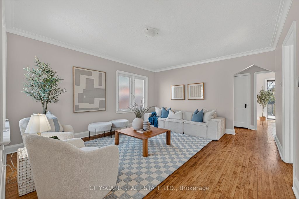 Photo of 39 Glenmorris Street, Cambridge, ON N1S 2Y1 (MLS # X13038812)