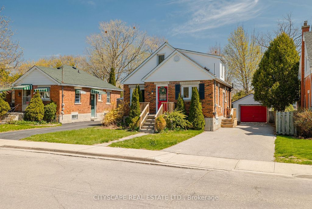 Photo of 39 Glenmorris Street, Cambridge, ON N1S 2Y1 (MLS # X13038812)
