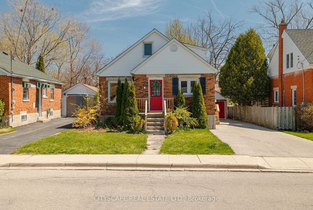 Photo of 39 Glenmorris Street, Cambridge, ON N1S 2Y1 (MLS # X13038812)