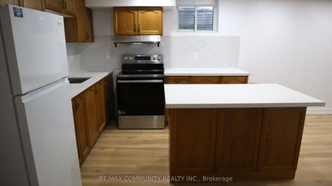 3254 Cambourne Crescent Basement Mississauga ON L5N 5G4