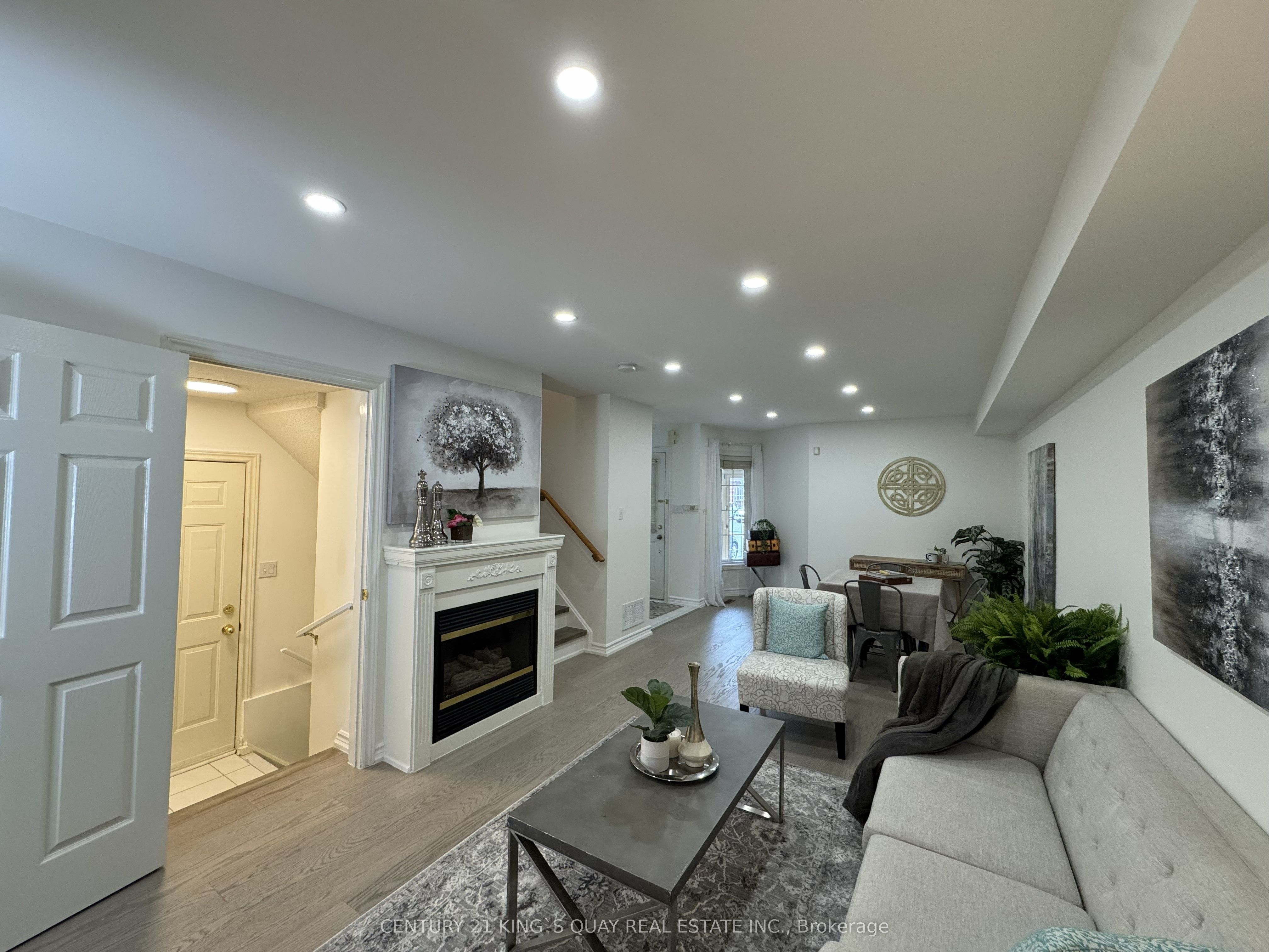 114 Greensboro Drive S