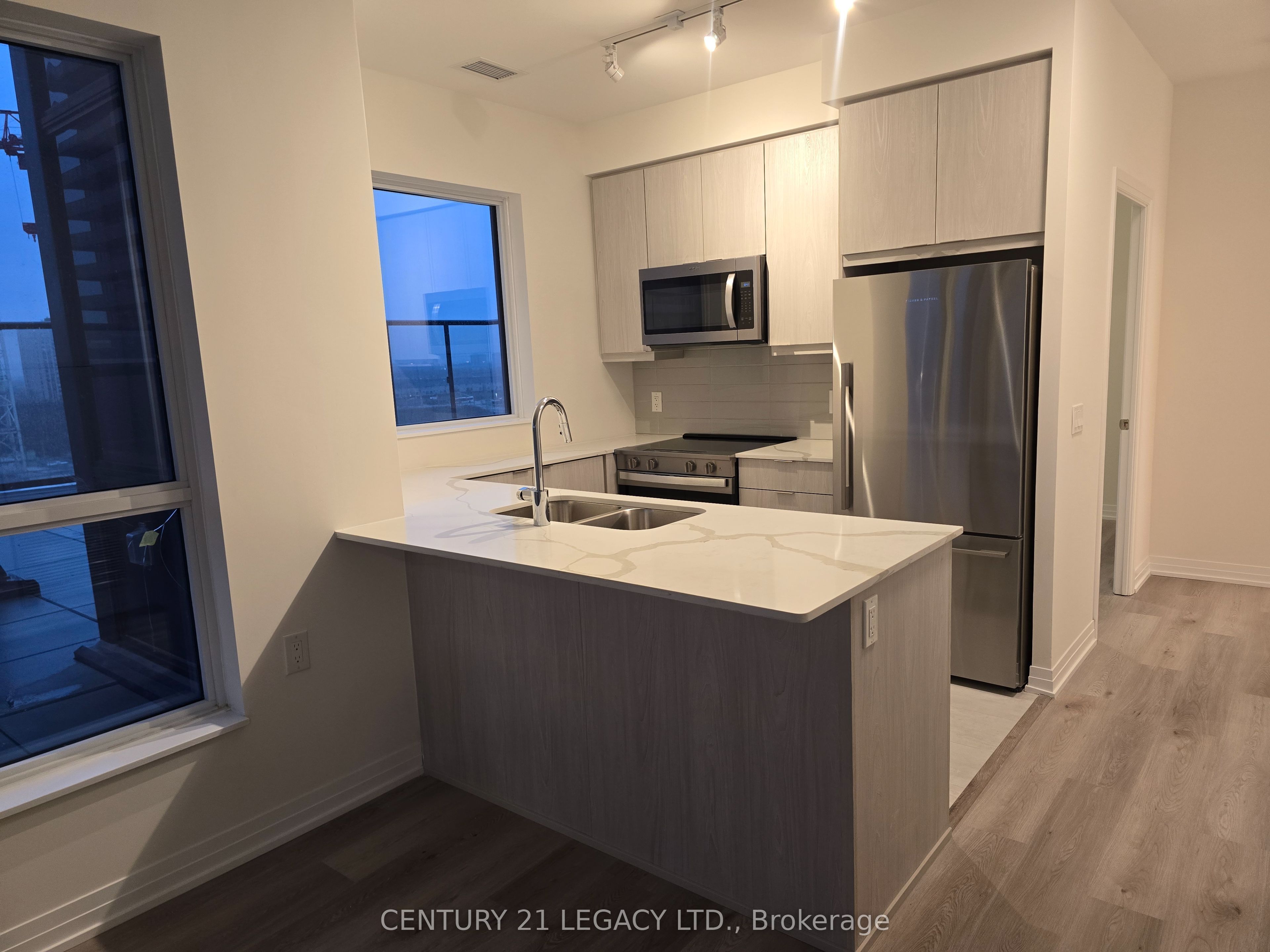 15 Watergarden Drive 708