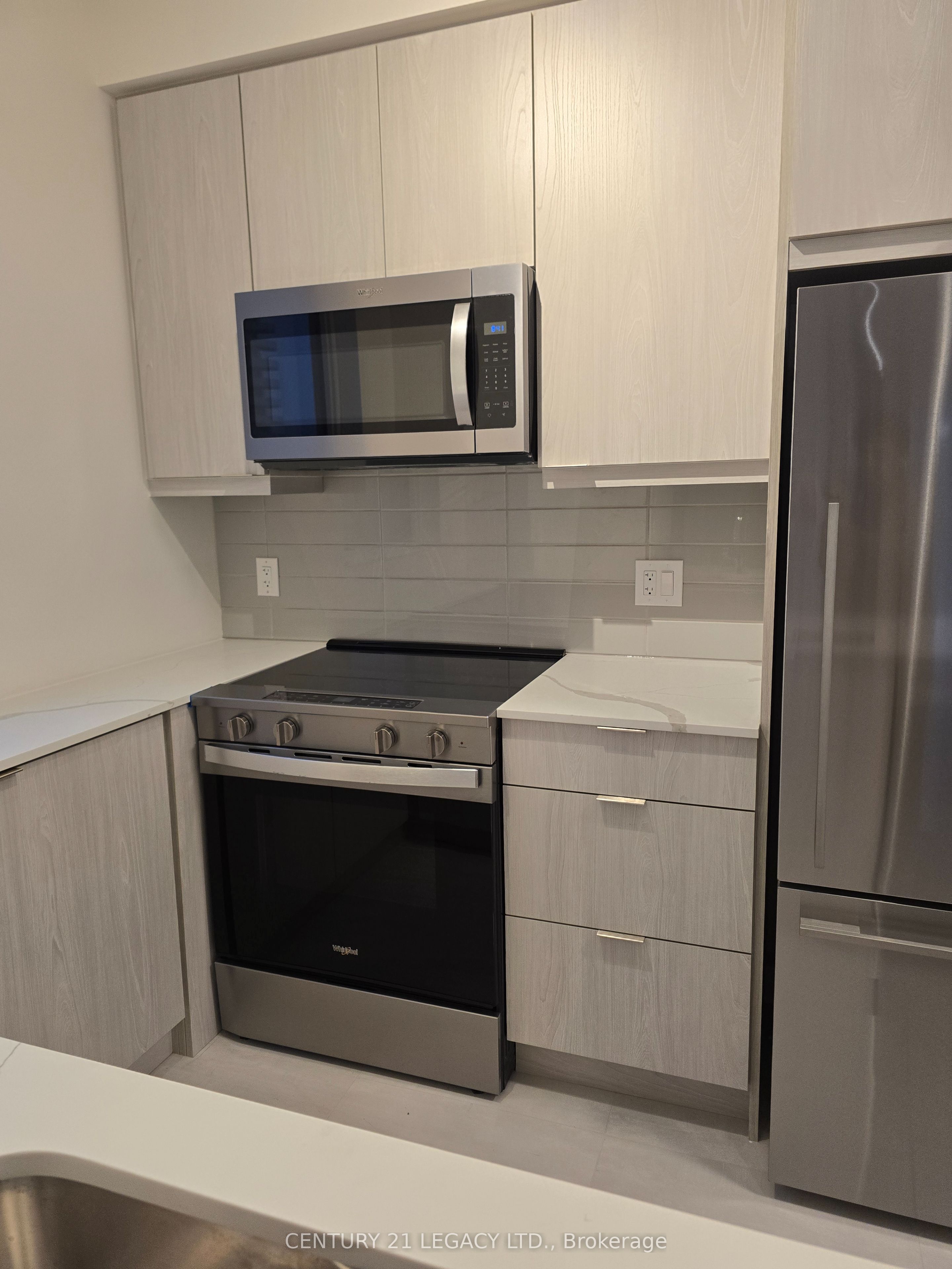 15 Watergarden Drive 708