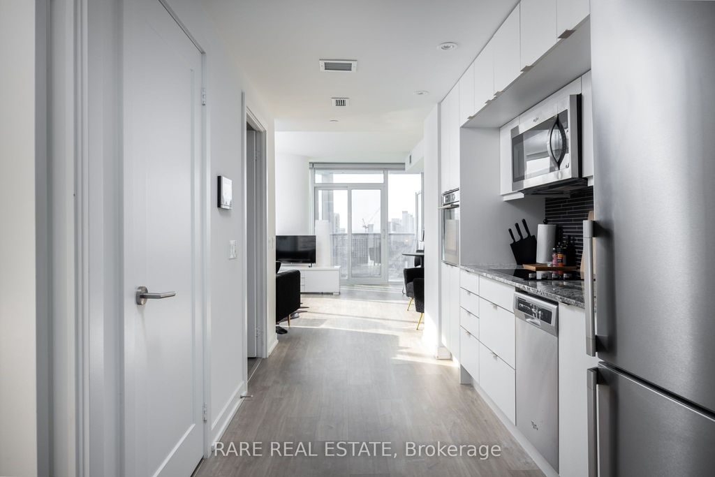 Photo of 10 York Street #2510, Toronto, ON M5J 0E1 (MLS # C12431885)