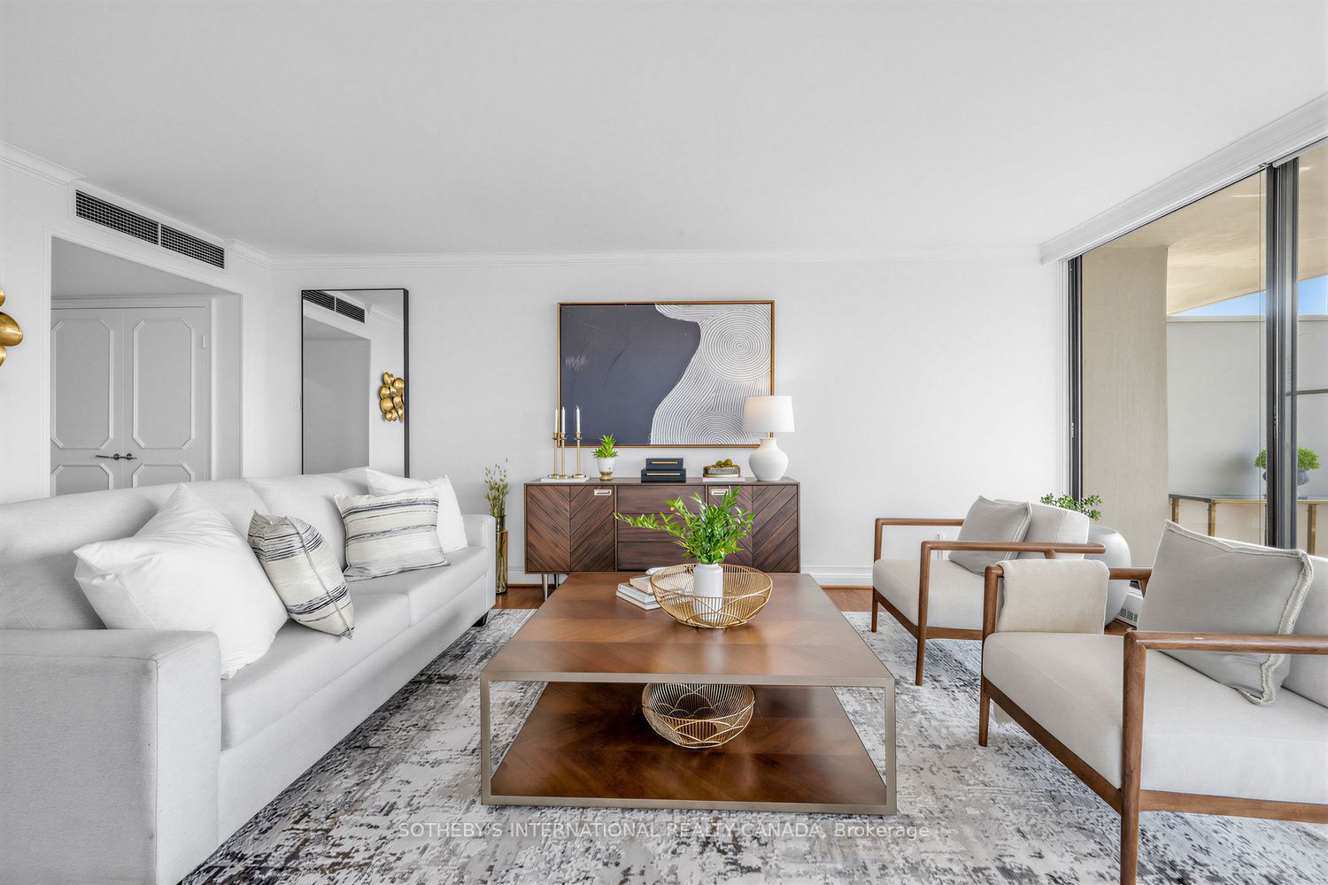 10 Avoca Avenue 706