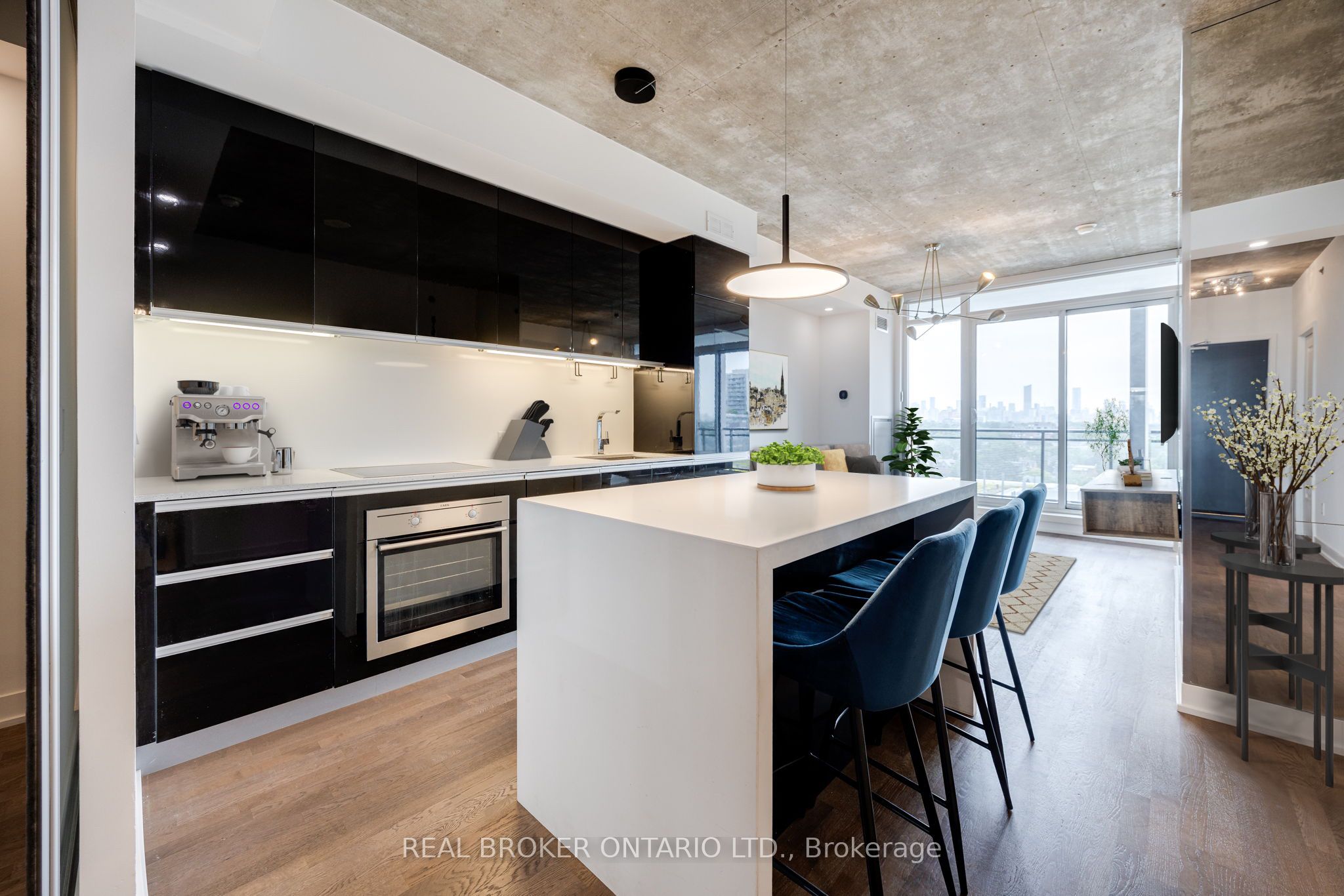 20 Minowan Miikan Lane 925