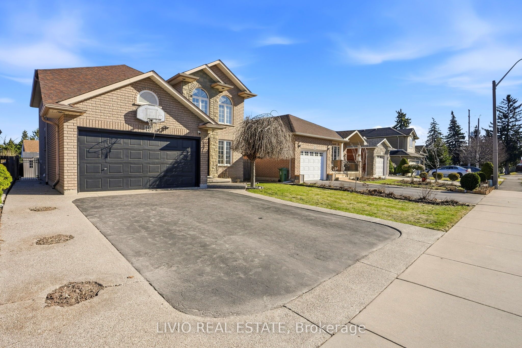 19 KONSTANTINE Court