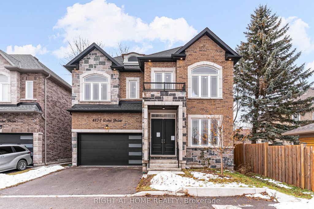 Photo of 487 Aztec Drive #7, Oshawa, ON L1J 7S7 (MLS # E12649006)