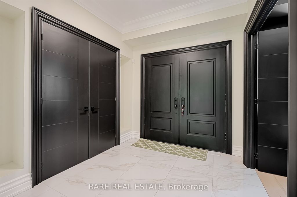 Photo of 32 Bradfield Avenue W, Vaughan, ON M8Z 2A3 (MLS # N12918874)