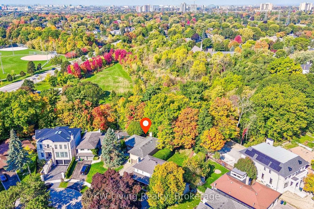 Photo of 6 Hillavon Drive, Toronto, ON M9B 2P5 (MLS # W12395945)