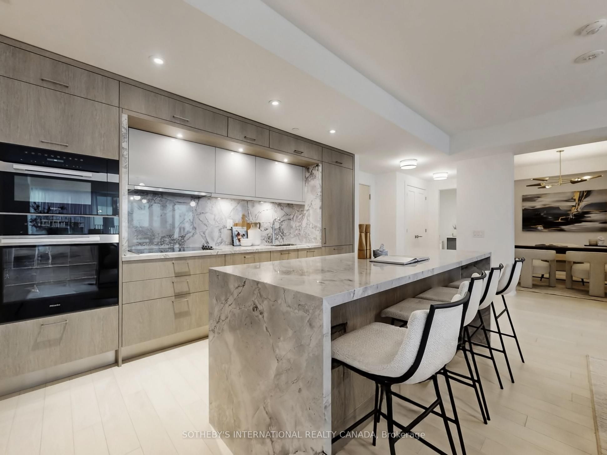 155 Merchants' Wharf N/A 515