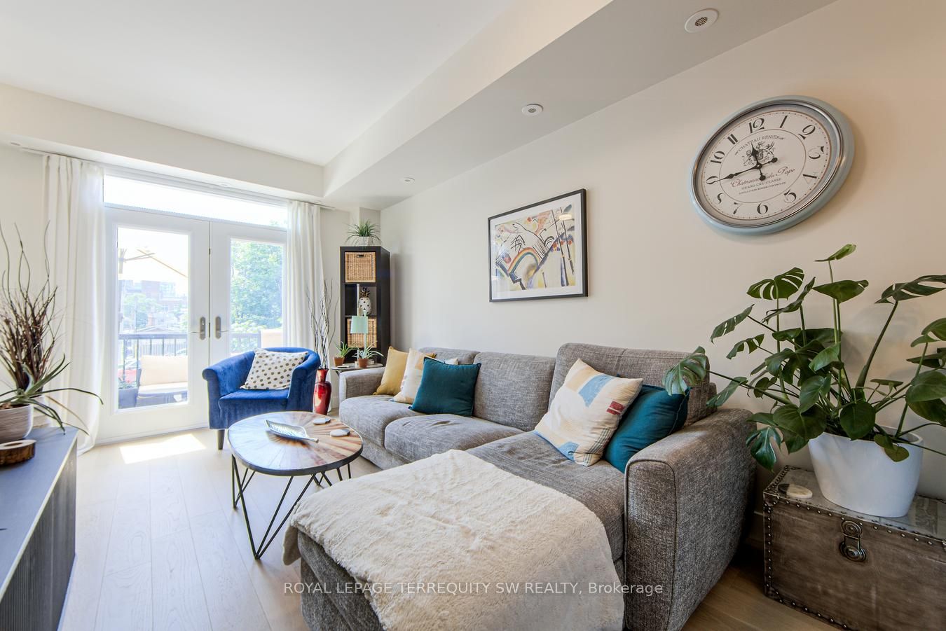 80 Carr Street TH15