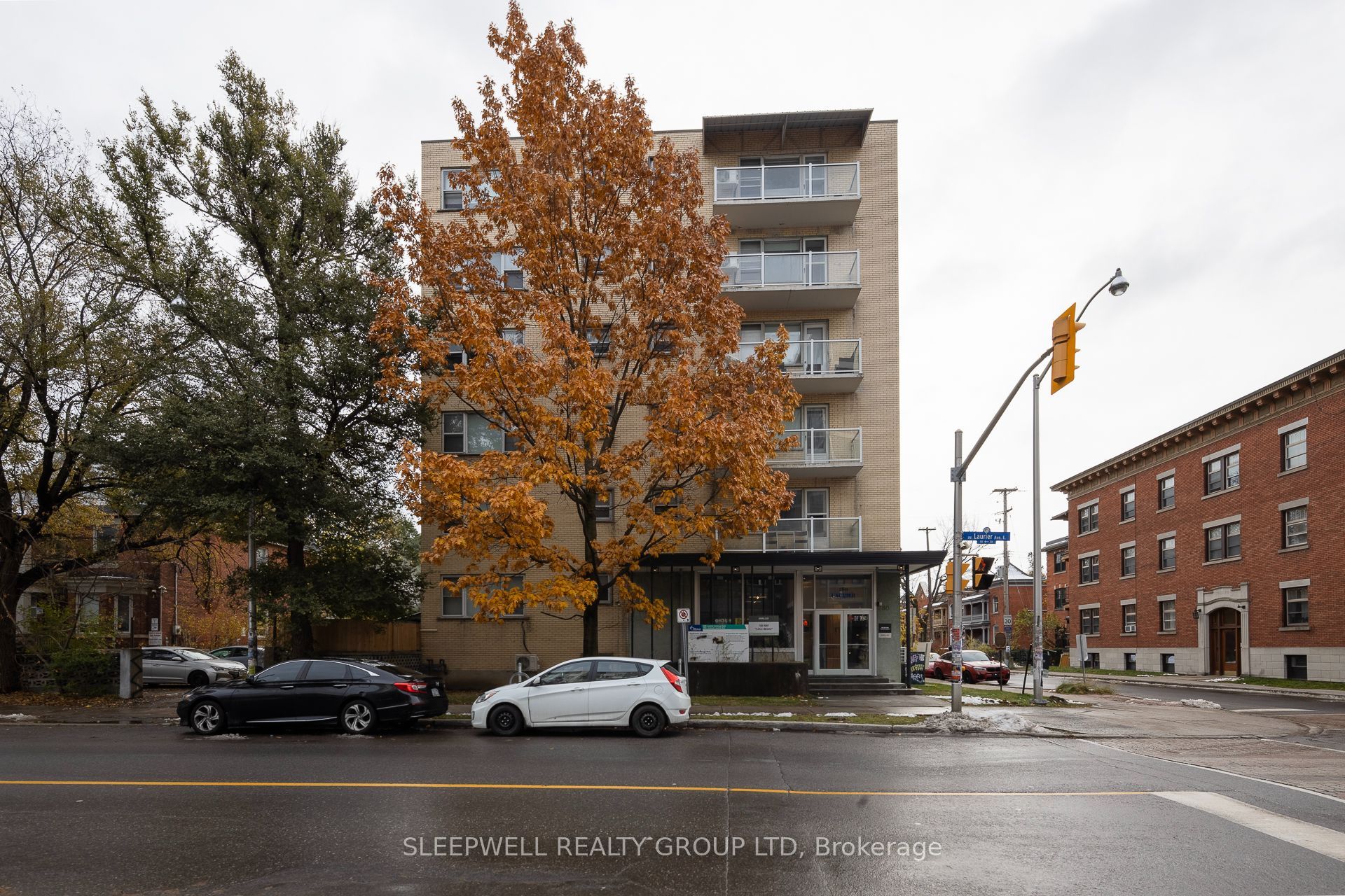 280 Laurier Avenue E