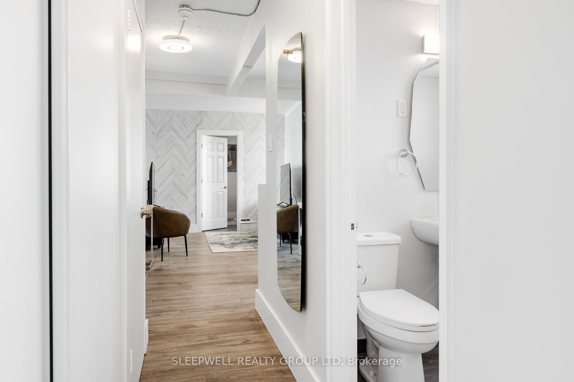 280 Laurier Avenue E