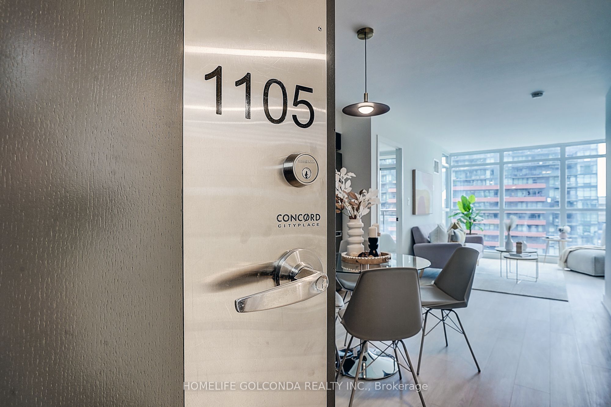 8 Telegram Mews 1105