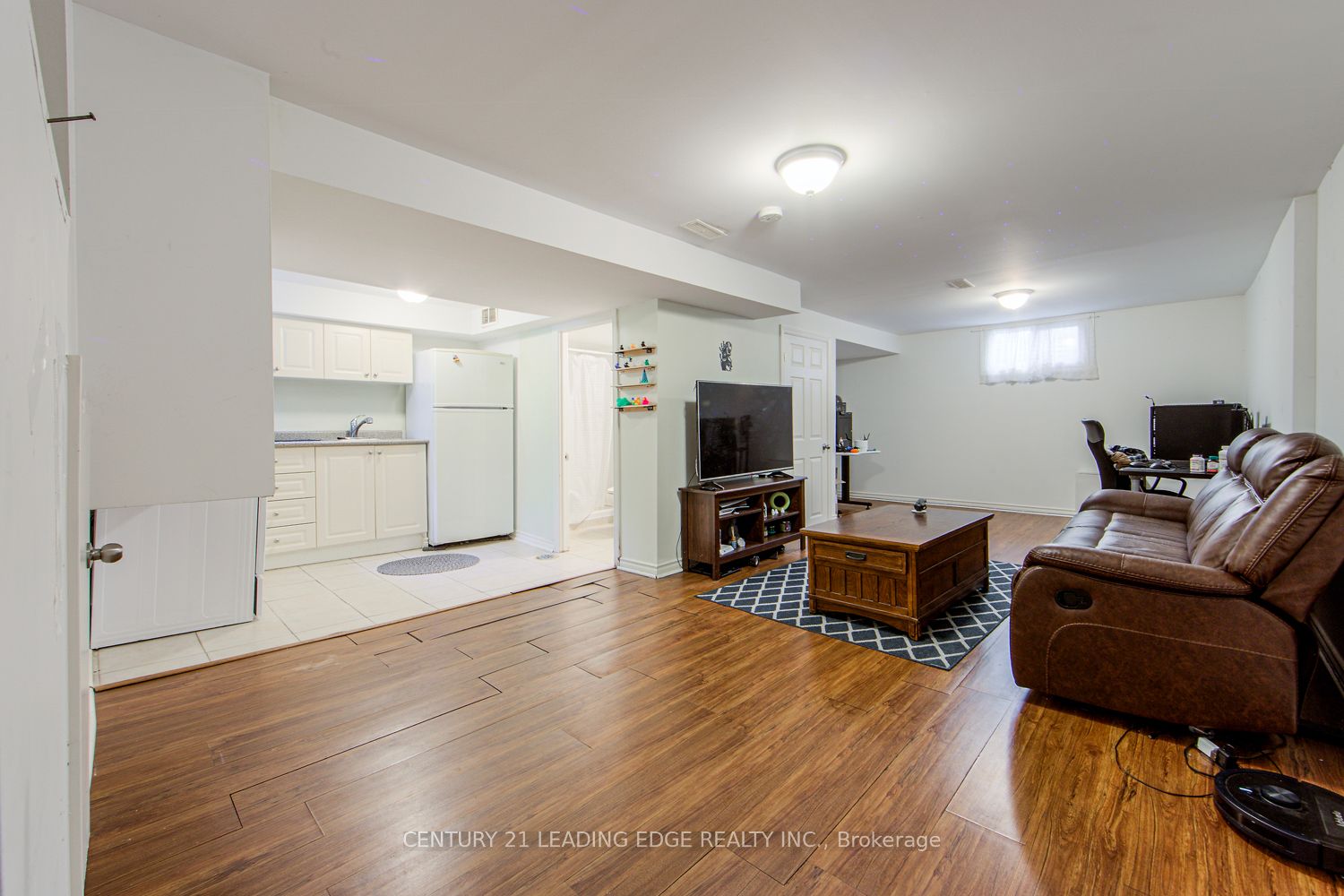 45 Wales Avenue Bsmt