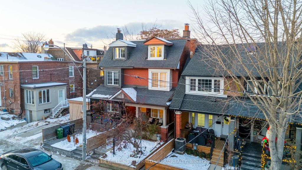 Photo of 166 Essex Street, Toronto, ON M6G 1T5 (MLS # W12636050)