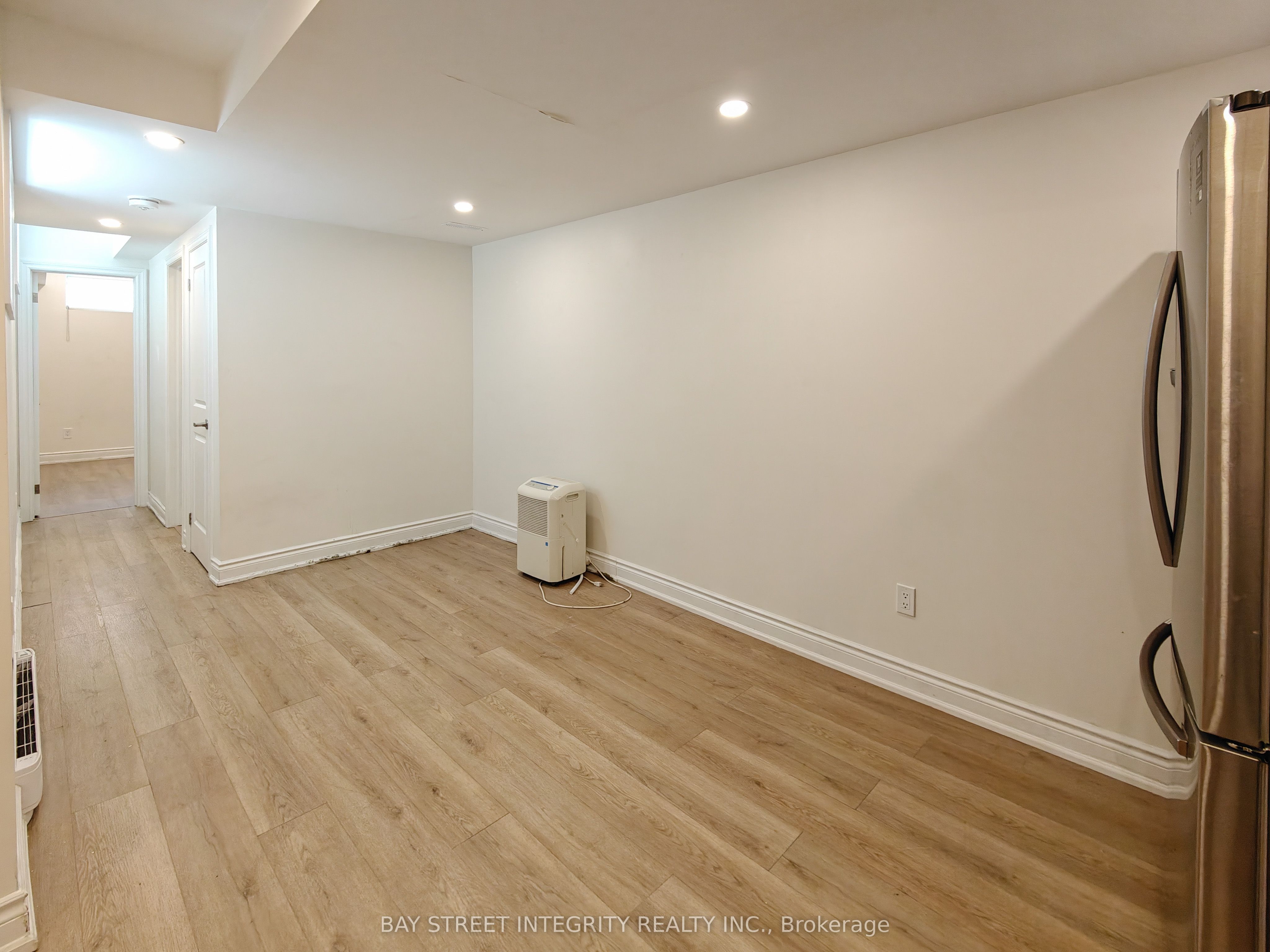 598 Crawford Street Lower